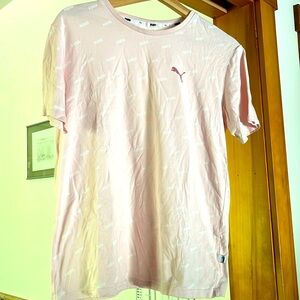 Puma light pink tshirt size small